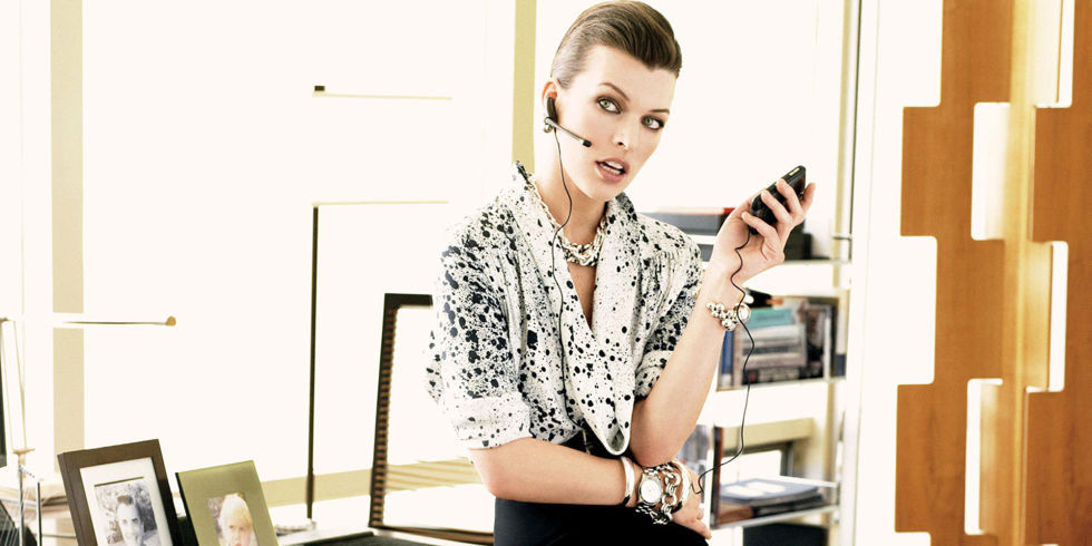 gallery-1447784031-landscape-1435005267-hbz-office-linda-evangelista-index