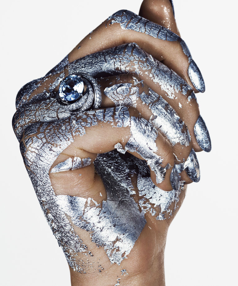 gallery-1456950170-hbz-ben-hassett-embed-02