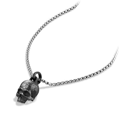harpers-bazaar-malaysia-david-yurman-skull-amulet
