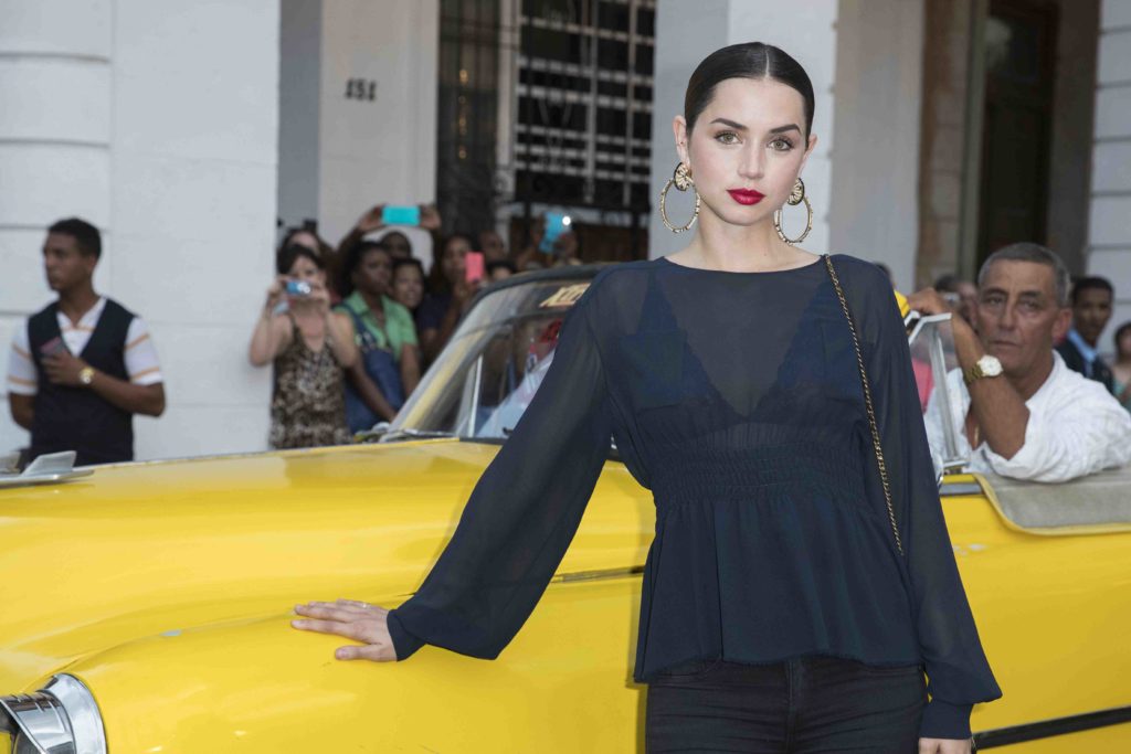 Ana de Armas - Defilé Croisière Chanel à Cuba, La Havane le 3 mai 2016.