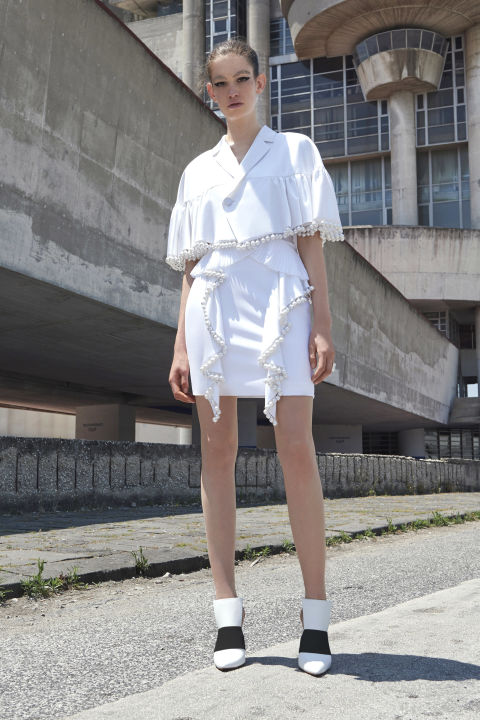 hbz-resort-2017-givenchy-01