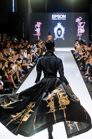 Zang Toi’s Spring/Summer ’17 collection, named Toi – The Dressmaker, pays homage to Malaysia’s traditional heritage
