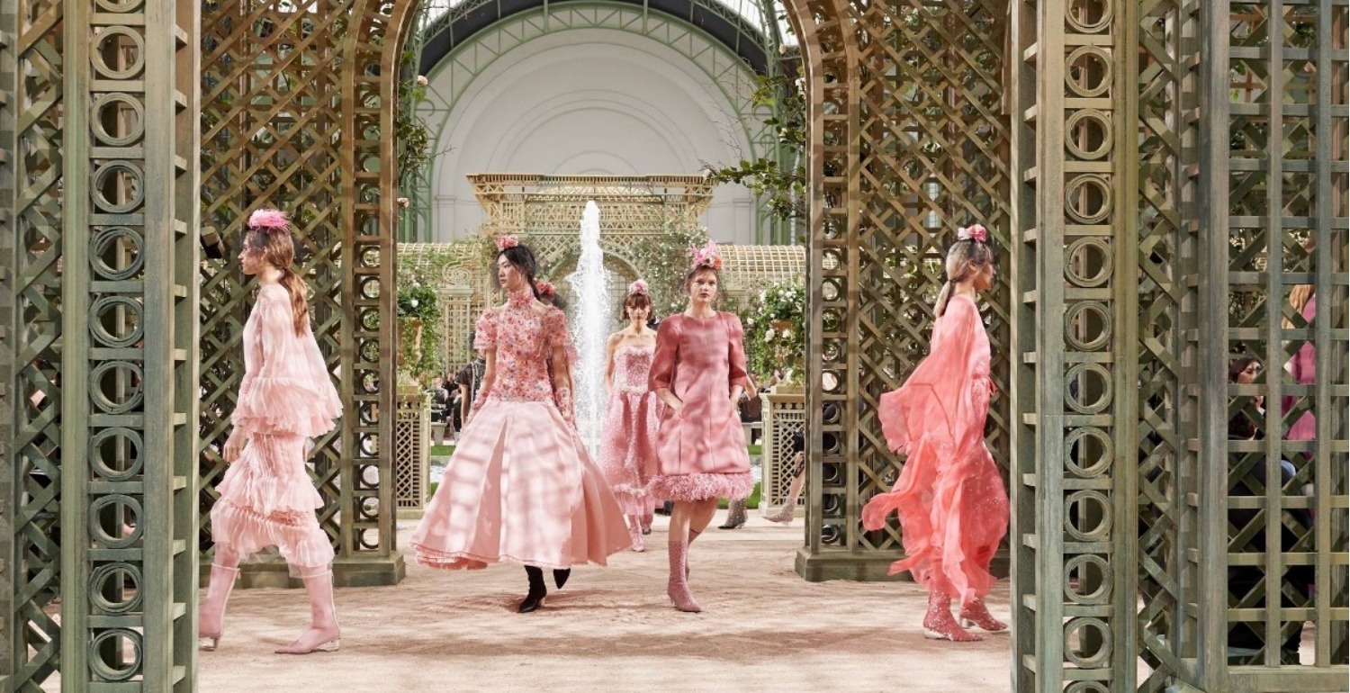 Haute Couture Fashion Week: Chanel Spring Summer 2018