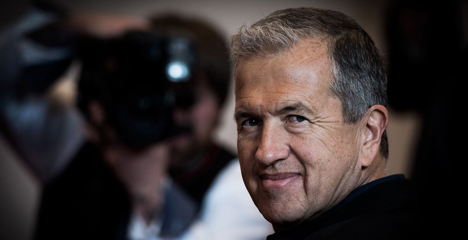 Burberry, Michael Kors and Stuart Weitzman Drop Mario Testino After Sexual Assault Claims