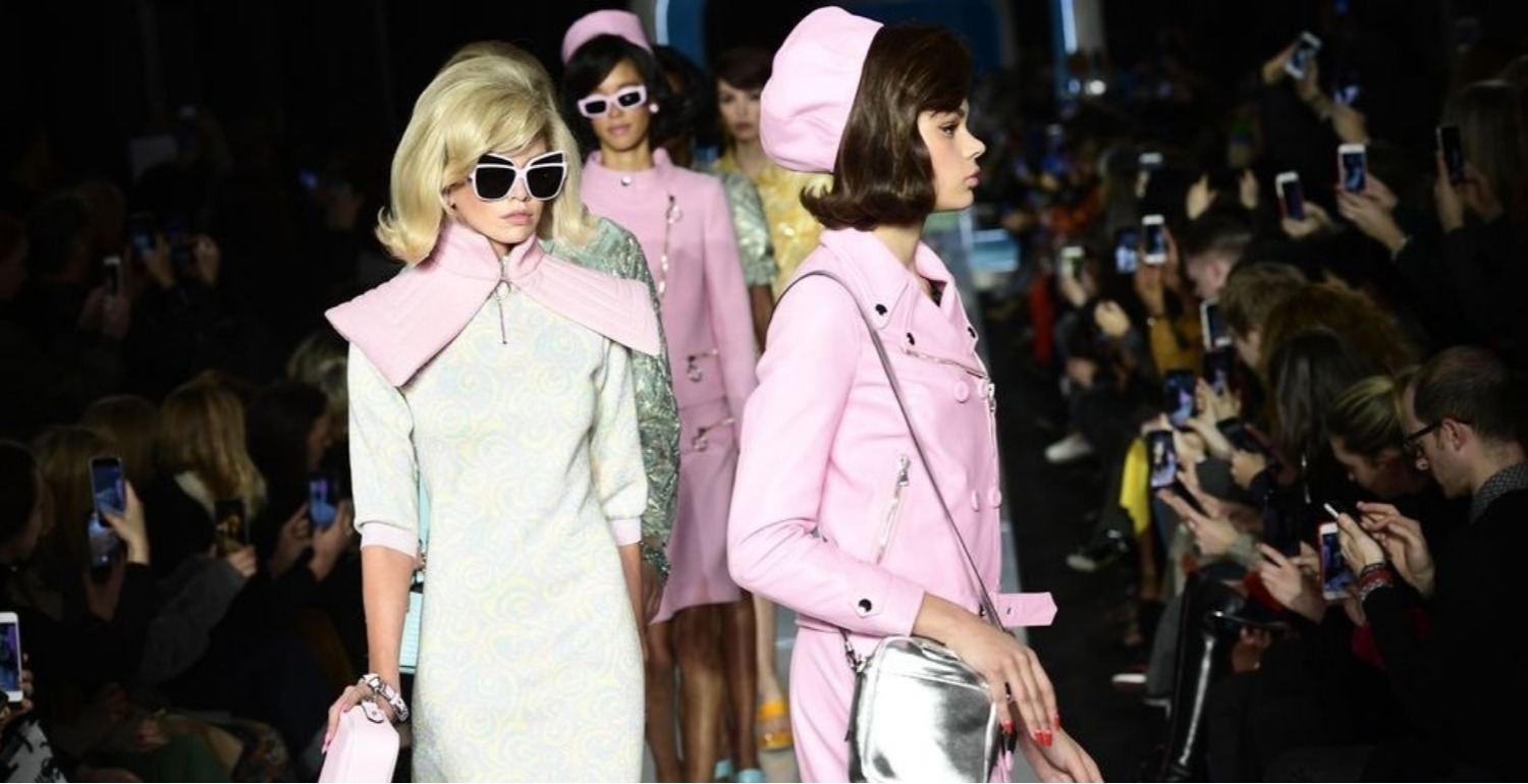 A Parade of Jackie Kennedy Clones Walked The Runway at Moschino