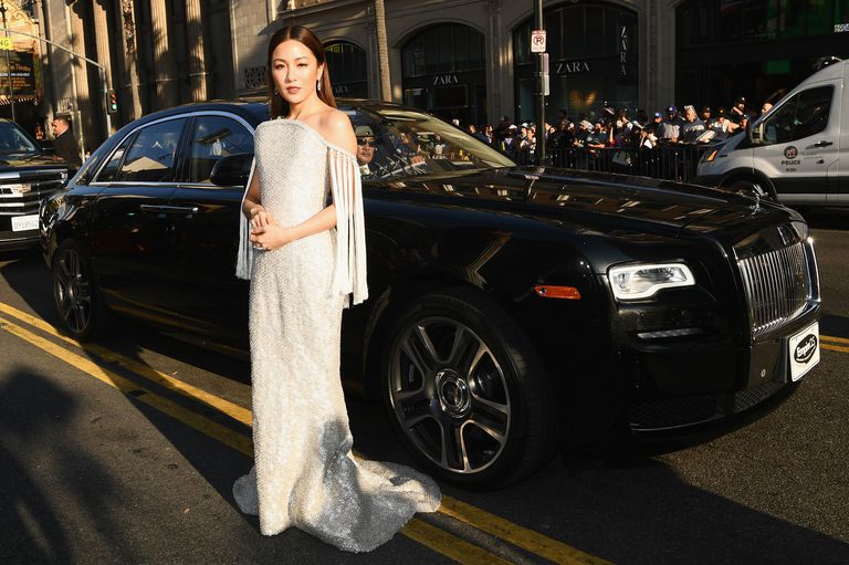 Constance Wu’s Ralph & Russo Gown Took A Casual 765 Hours To Create
