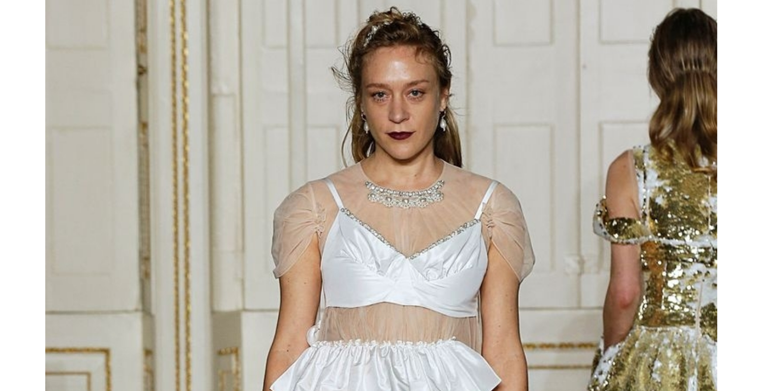 Chloe Sevigny Stars in Simone Rocha’s Gloriously Diverse Catwalk Show