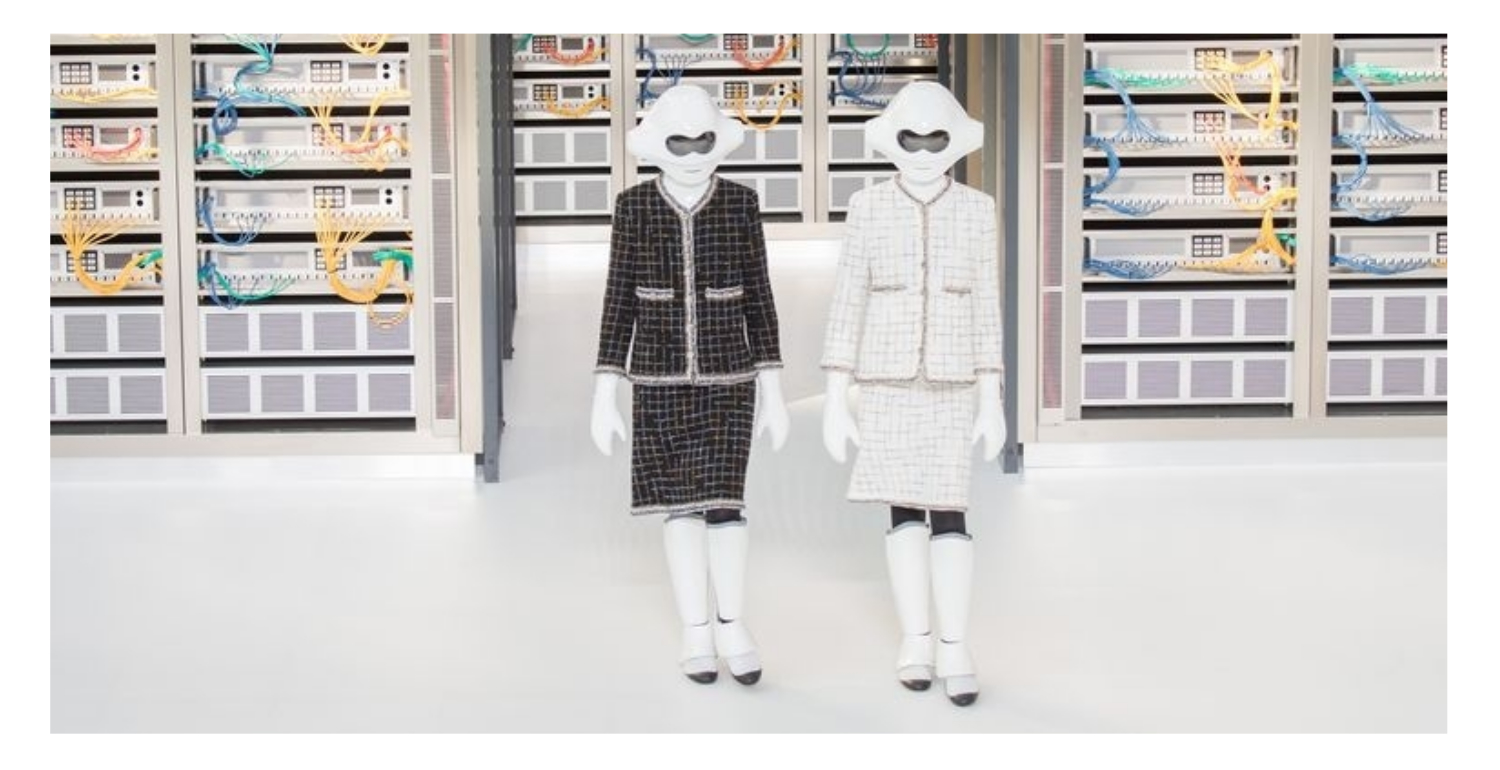 #Techcessories: The Most Stylish Gadgets to Buy Now