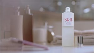 How to use facial treatment essence
