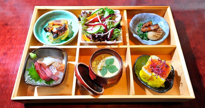 6 Japanese Bento Boxes to Try - Page 3 of 6 - Harper's BAZAAR Malaysia