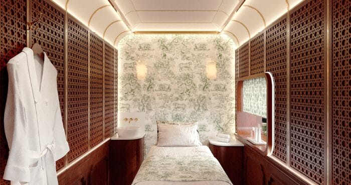 Dior Cabin